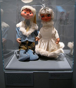 Snow Couple Hand Puppets